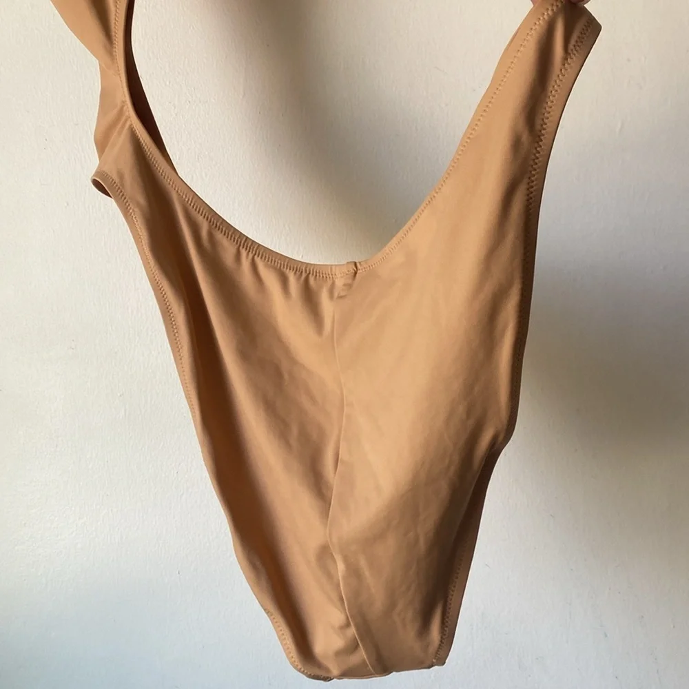 SKIMS nwt 2x